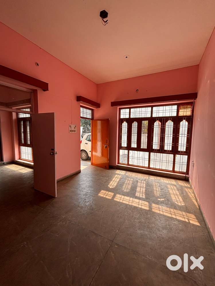 1bhk ground floor available for rent in Gomti Nagar