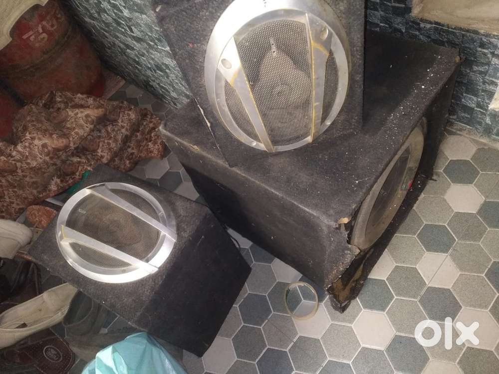 Boofer nd speaker both sale