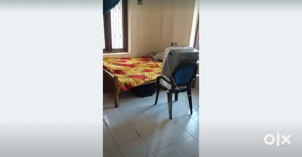 2 bhk house, one room on rent allwed for only woman and not men