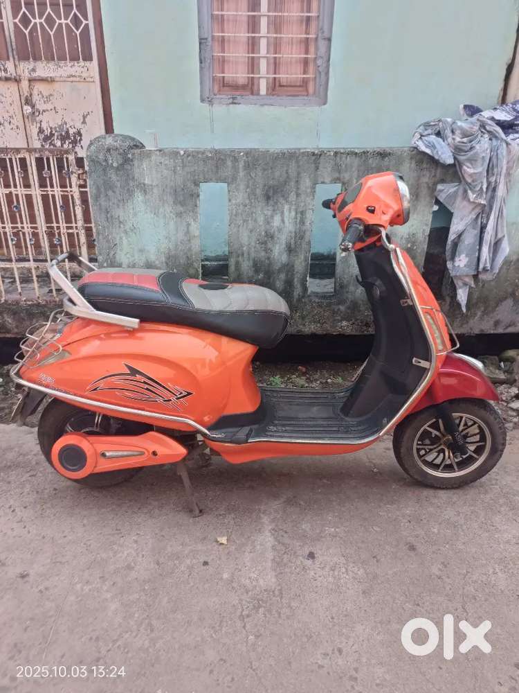 Electric scooty 5 new batteryies