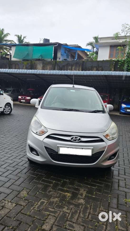 Hyundai i10 Sportz, 2011, Petrol