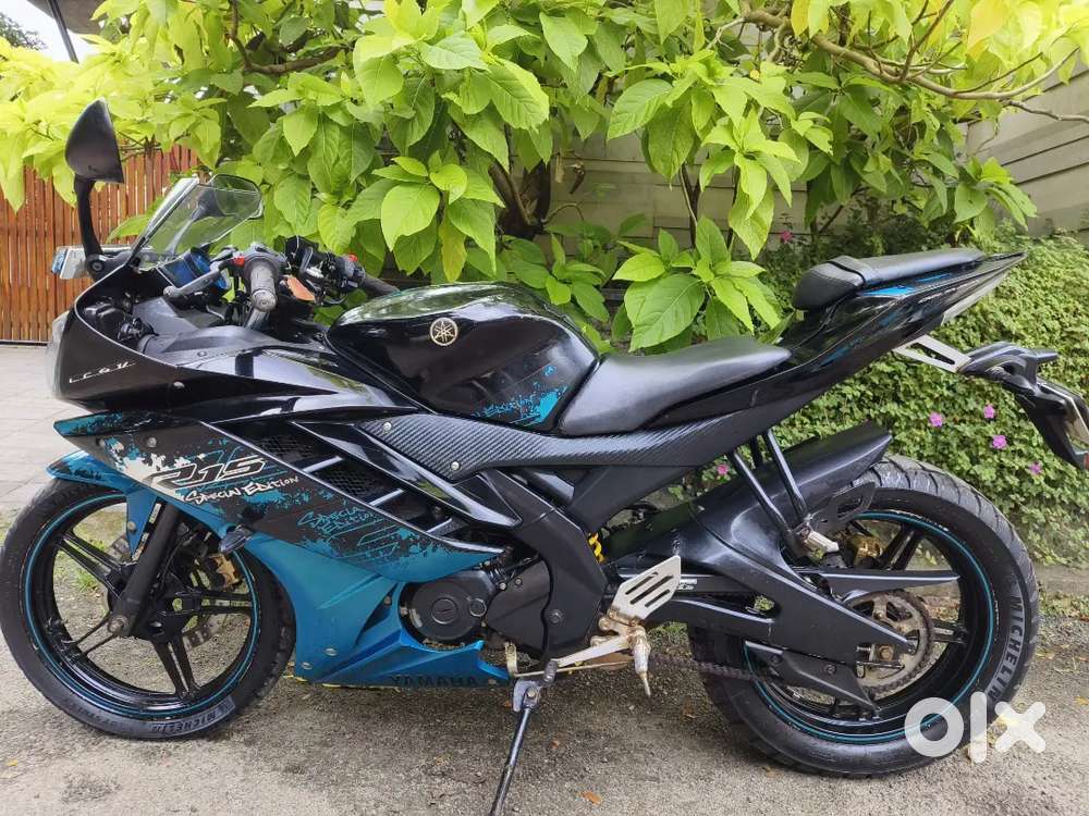 2015 YAMAHA R15 V2