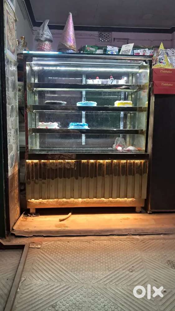 Cake counter