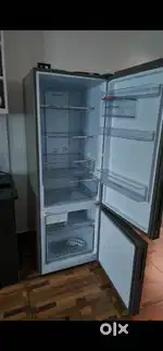 Haier 345-liter, 3-star, bottom-mounted refrigerator.