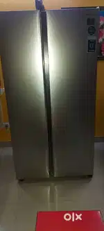 Side by Side 700Ltrs