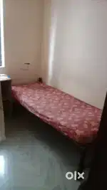 Sharing room for gents