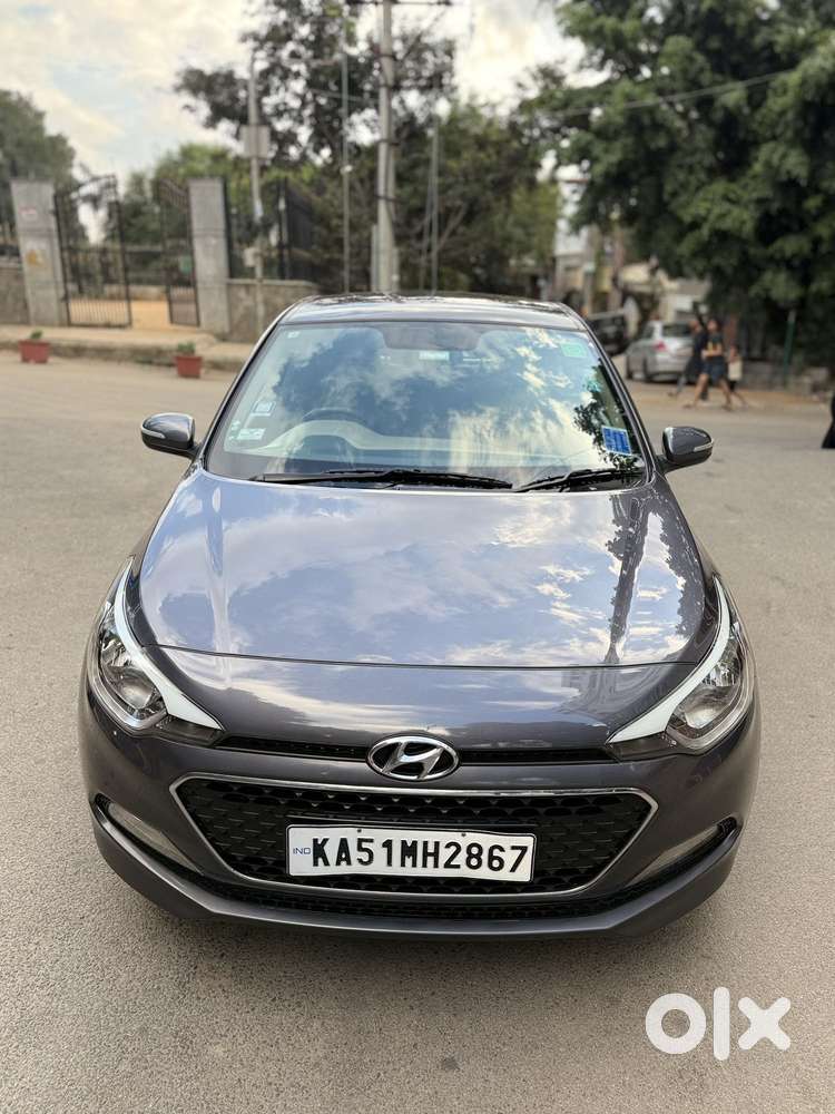 Hyundai i20 Petrol Asta Dual Tone, 2015, Petrol