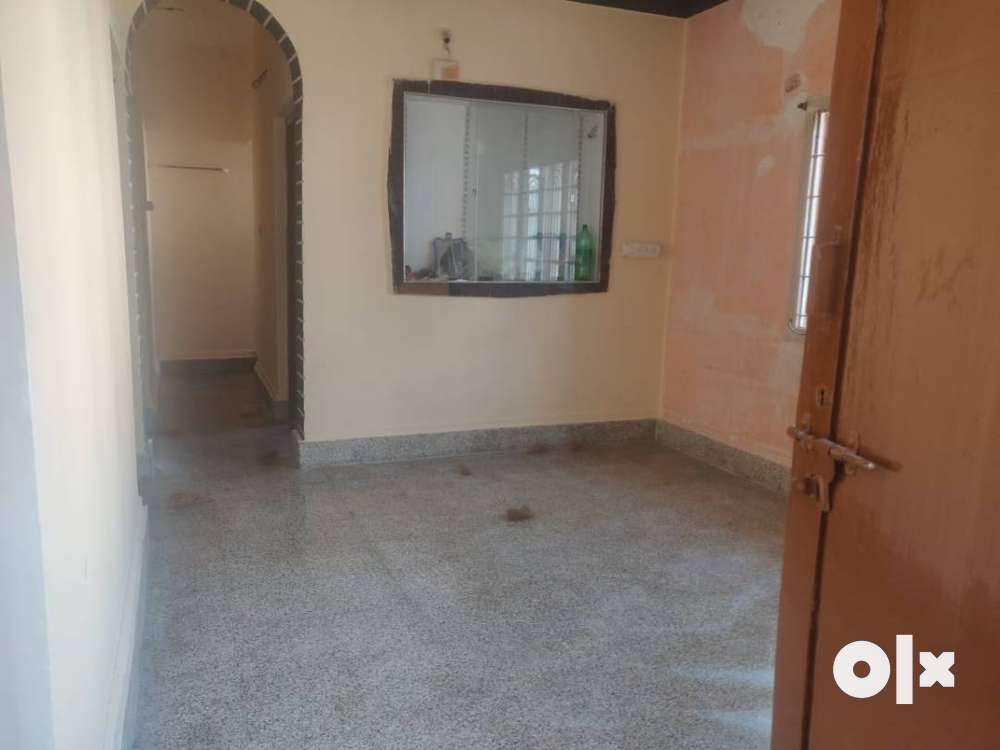 2 BHK house for rent, SIT 8 th cross, 2 nd main