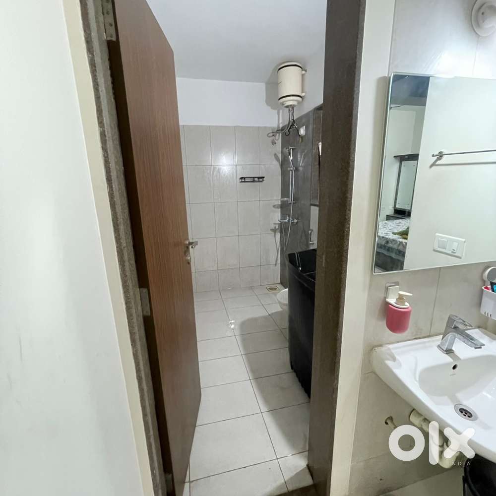 2BHK@30k including maintenance