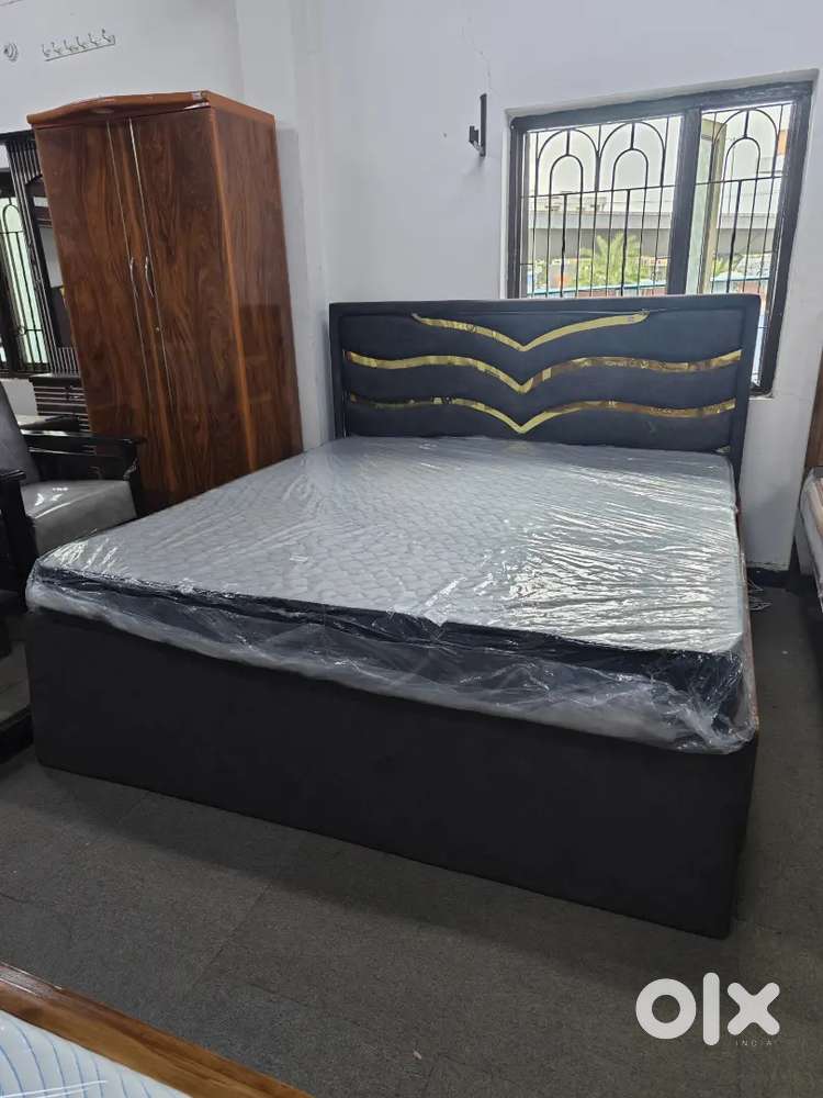 Factory Fresh Upholstery Cots – Direct Wholesale Prices!