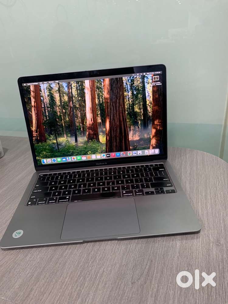 Apple MacBook Air 13inch M1 Chip 8GB 512GB Warranty