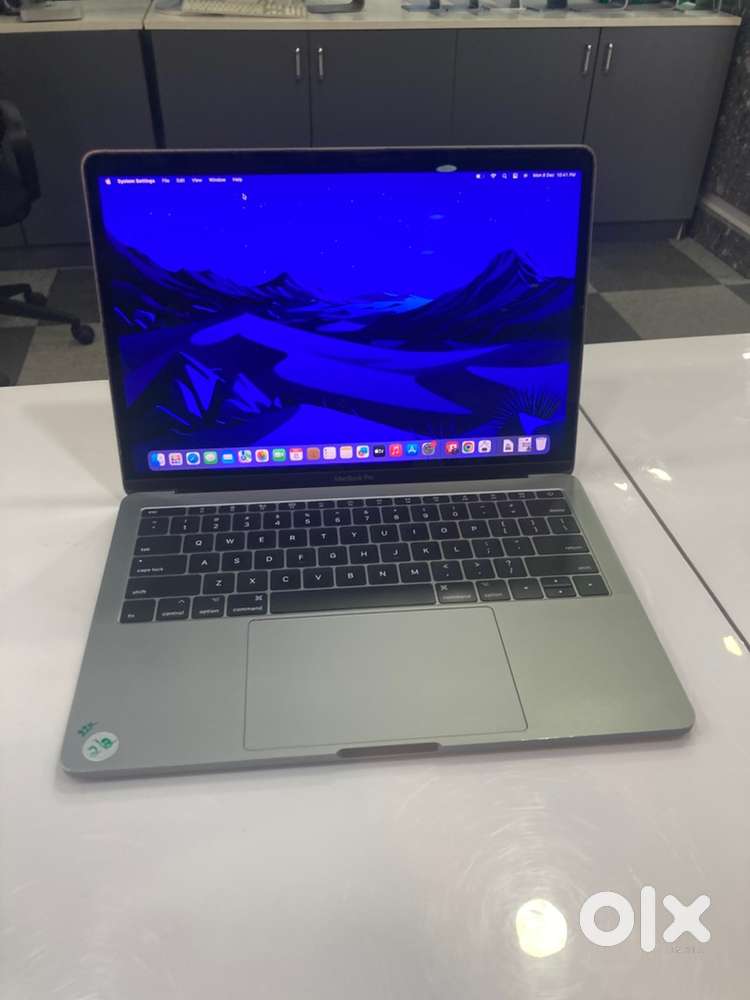 Apple MacBook Pro 13inch i5 A1708 2017 Display Flickering after 10hrs