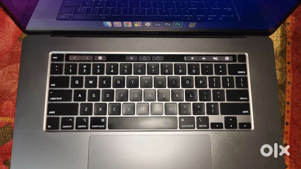 Apple laptop A2141 - 5.5gb Graphic