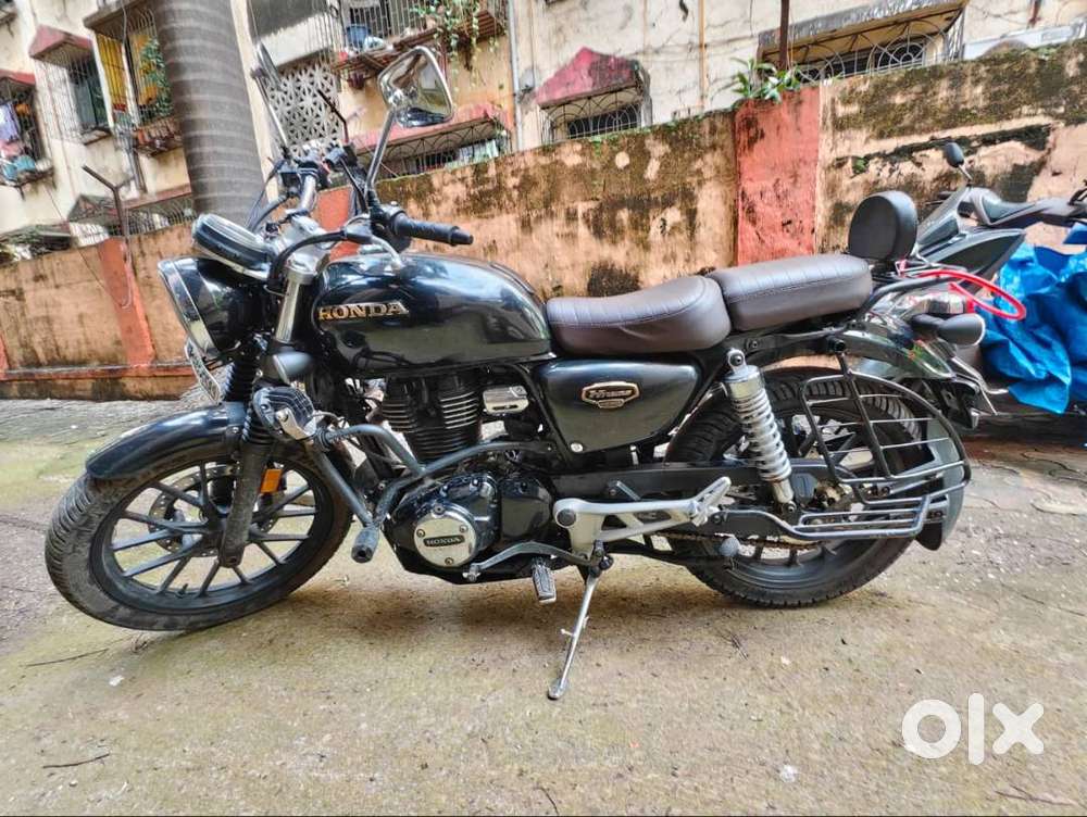 Selling my bike Honda Highness CB350 (Black) well-maintained condition