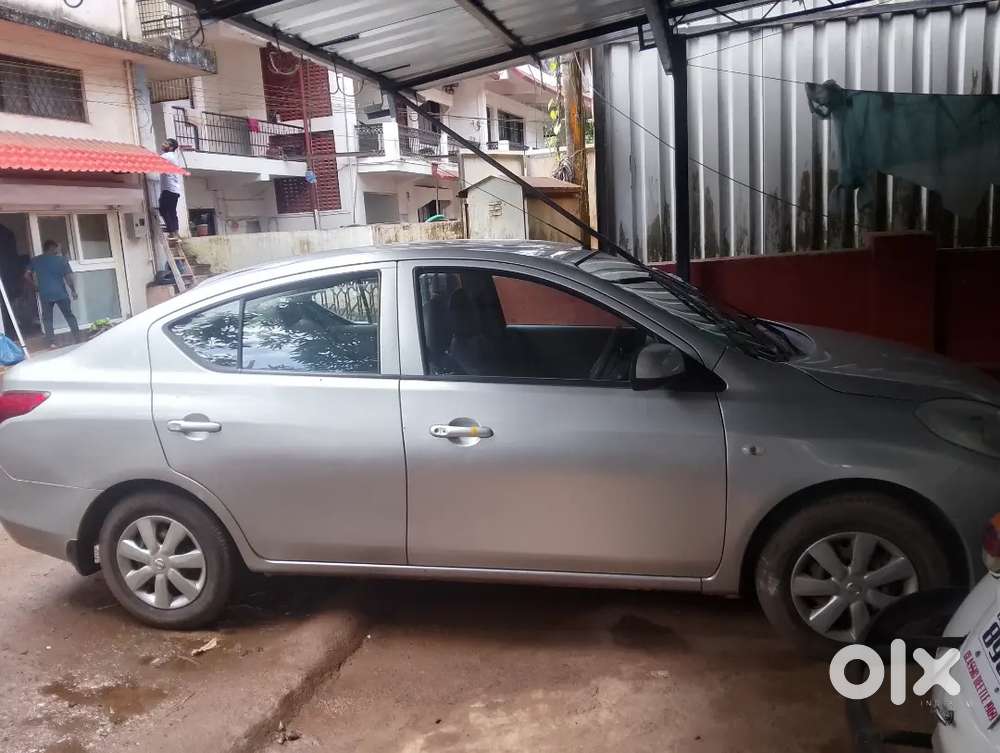 Nissan Sunny 2013 automatic transmission
