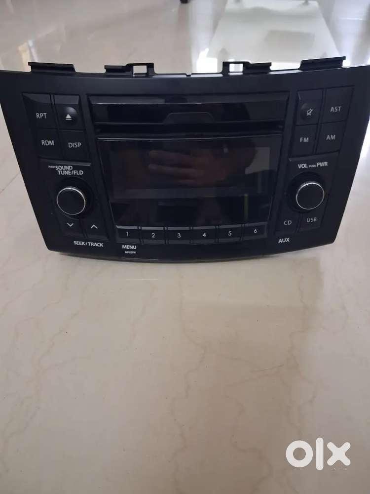 Car music player