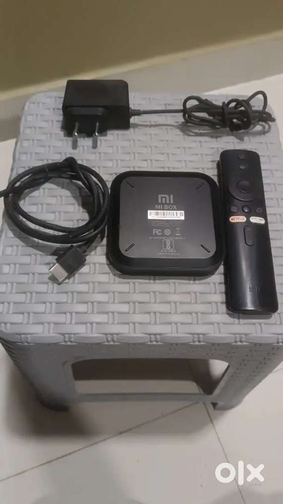 MI BOX WITH ACCESSORIES
