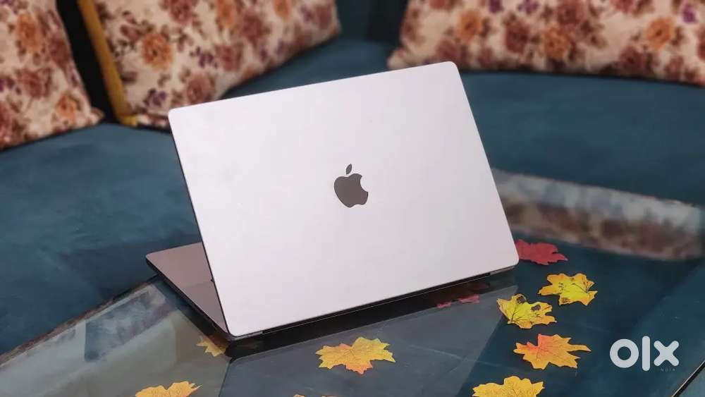 M1 Apple Macbook Pro 32GB Ram 512GB Apple SSD 2022Mfd