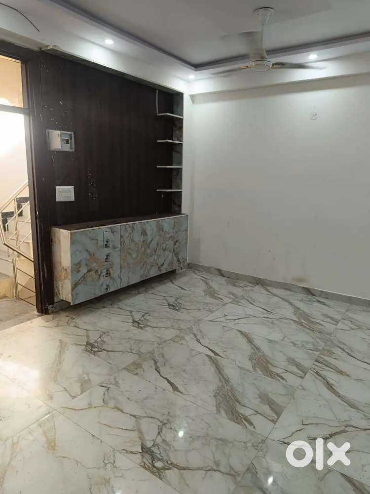 2 BHK flat good construction ready to move