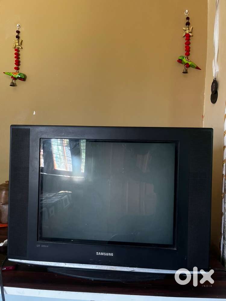 Samsung Tv 40cm by 3cm