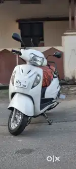 Suzuki Access 125cc 2012 model white low km low usage exelent condi