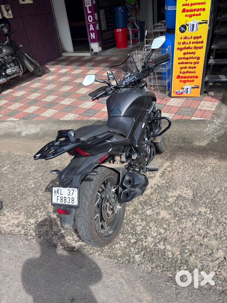 BAJAJ DOMINOR 400CC