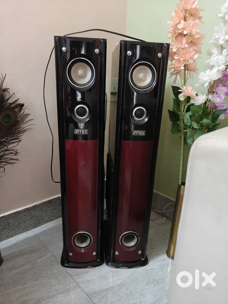 Intex 10800 W twin tower speaker