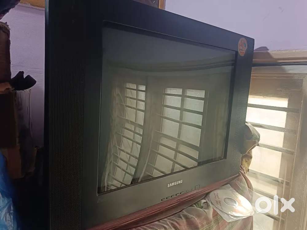 Samsung TV – Clear Sound & Display – Urgent Sale!