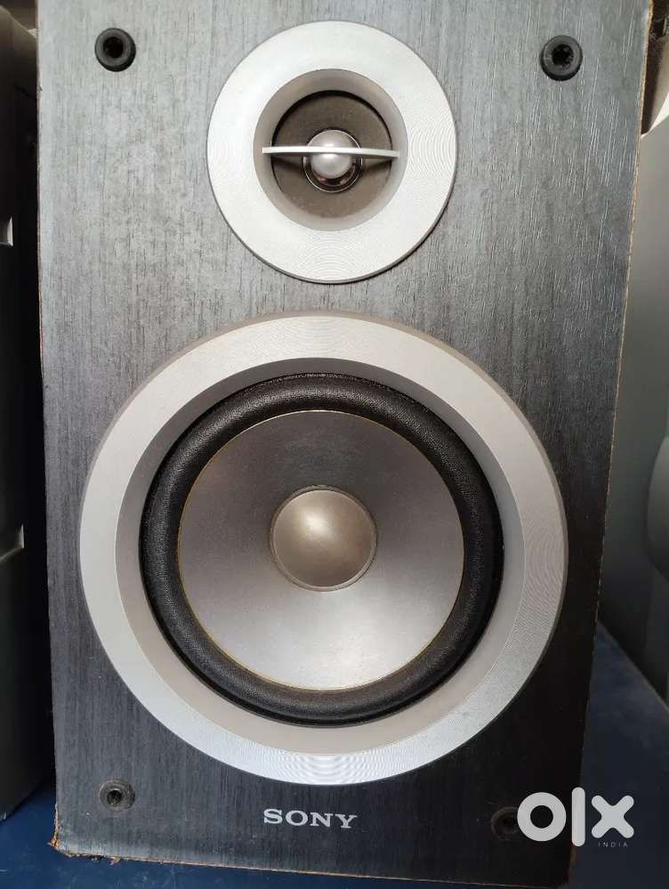 SONY CMT GPZ6  MICRO COMO SYSTEM  MADE IN TAIWAN CD TAPE ALL WORKING