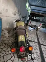 Classic 350 Signals Edition