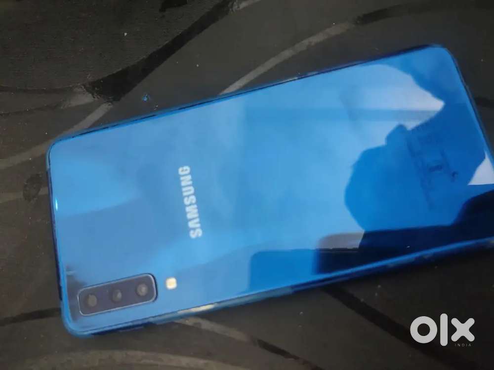SAMSUNG GALAXY A7