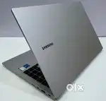 New Samsung Galaxy Book3 i7 13th 16GB RAM 15.6-inch
