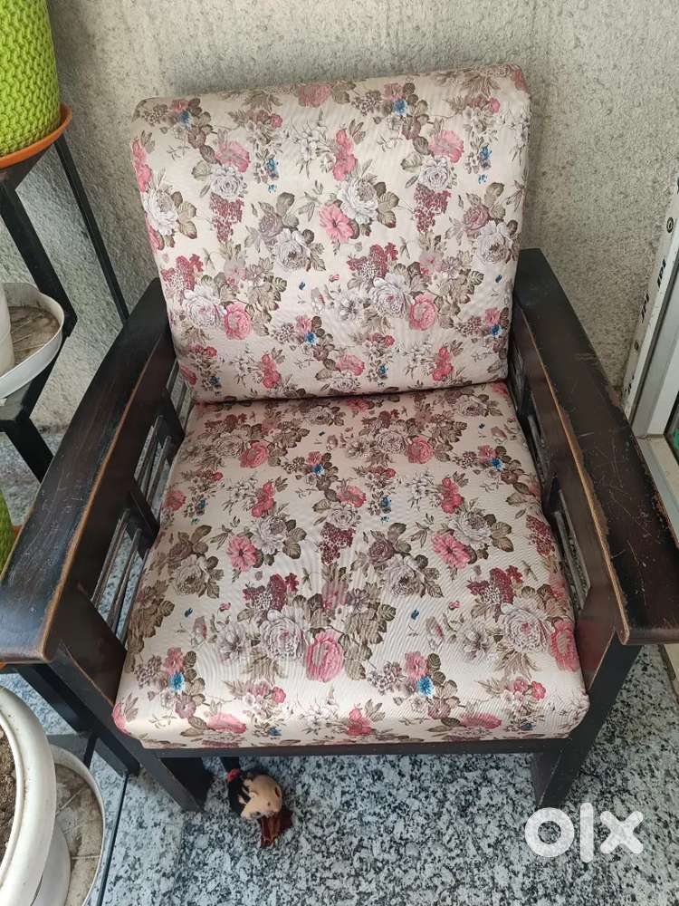 Single seater wooden chair- 2 nos