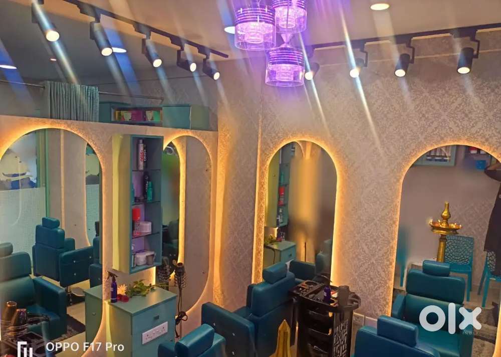 Unisex saloon for sale in kumbanad