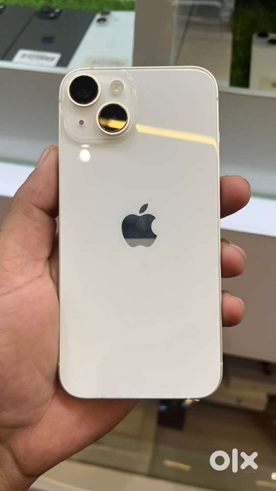 I phone 13 storage 128 brand new phone 0 scratch 0 damage