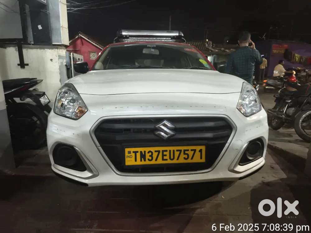 Experienced drivers wanted for red taxi cab