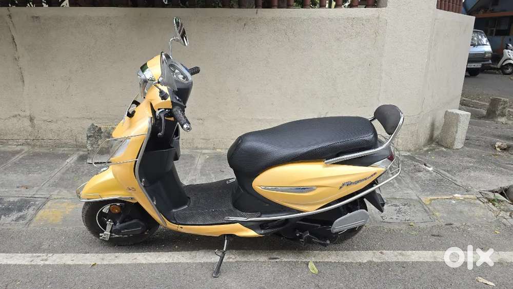 Hero pleasure Zx + Well Maintained