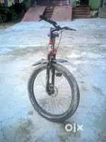 Hopper Kids bicycle in Red and black colour