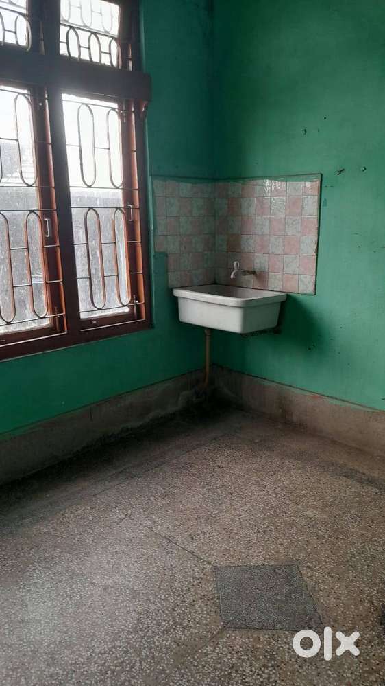 Spacious 2 BHK Rooms for Rent