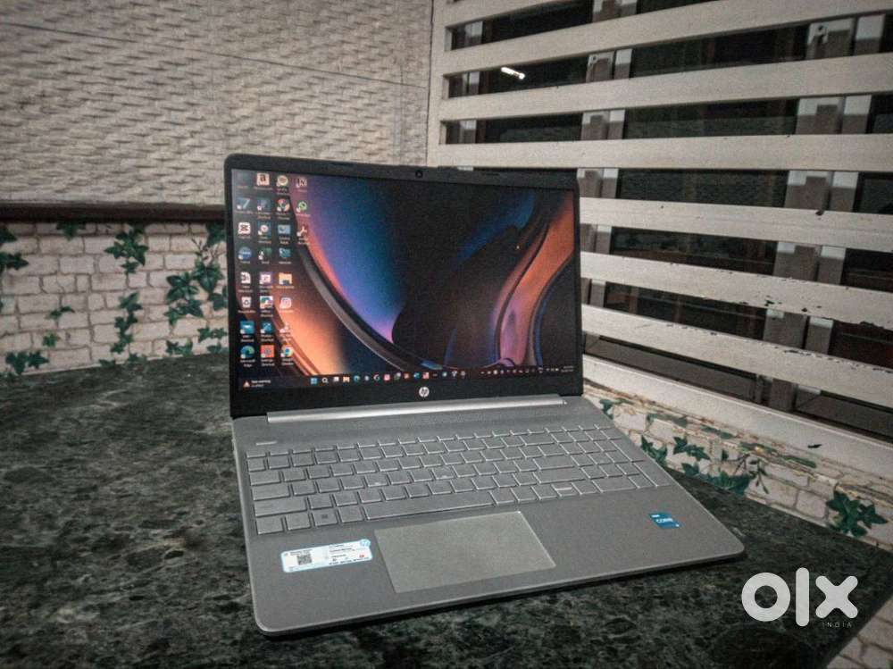 HP 15s i3 Laptop