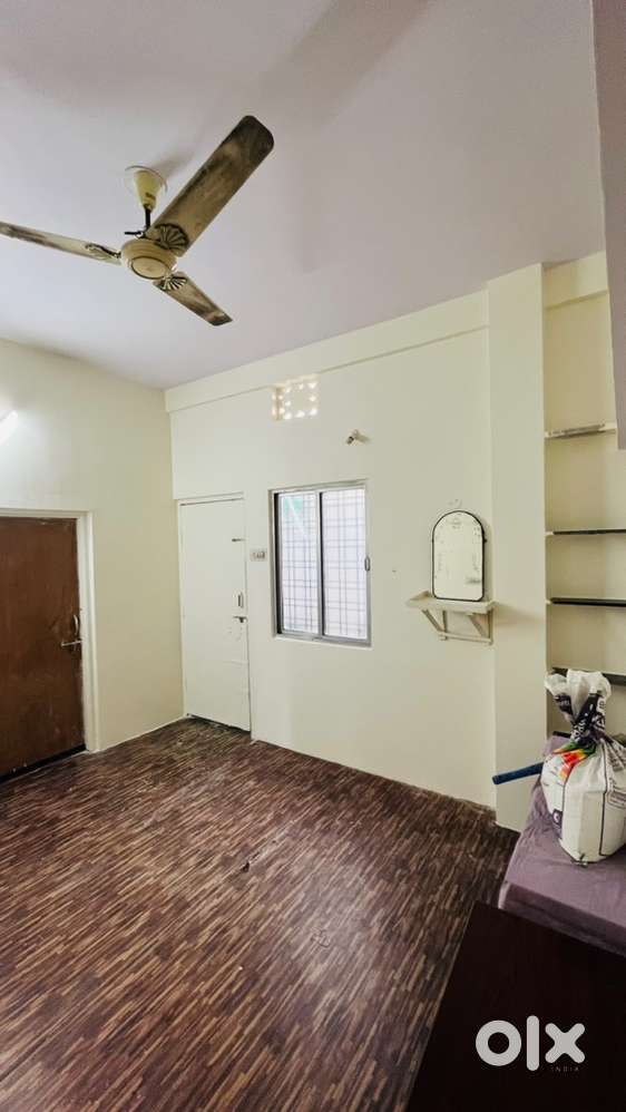 Looking for student or working people