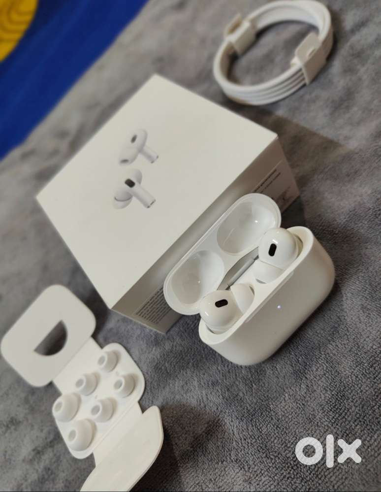 iPhone AirPod 2nd gen