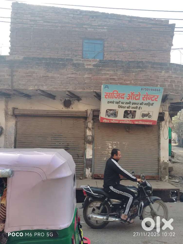 Corner two side shop at good location