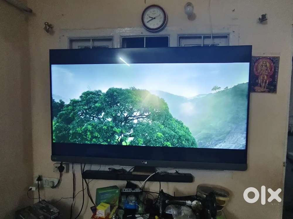 Vu Cinema Tv Action Series 65 inches