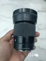 Sigma 30mm 1.4 sony apsc lens (sony E mount lens )