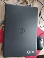 Dell Inspiron 15  3520