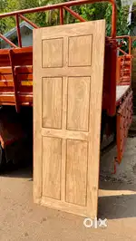 NELOTTIKA SOLID WOODEN DOOR