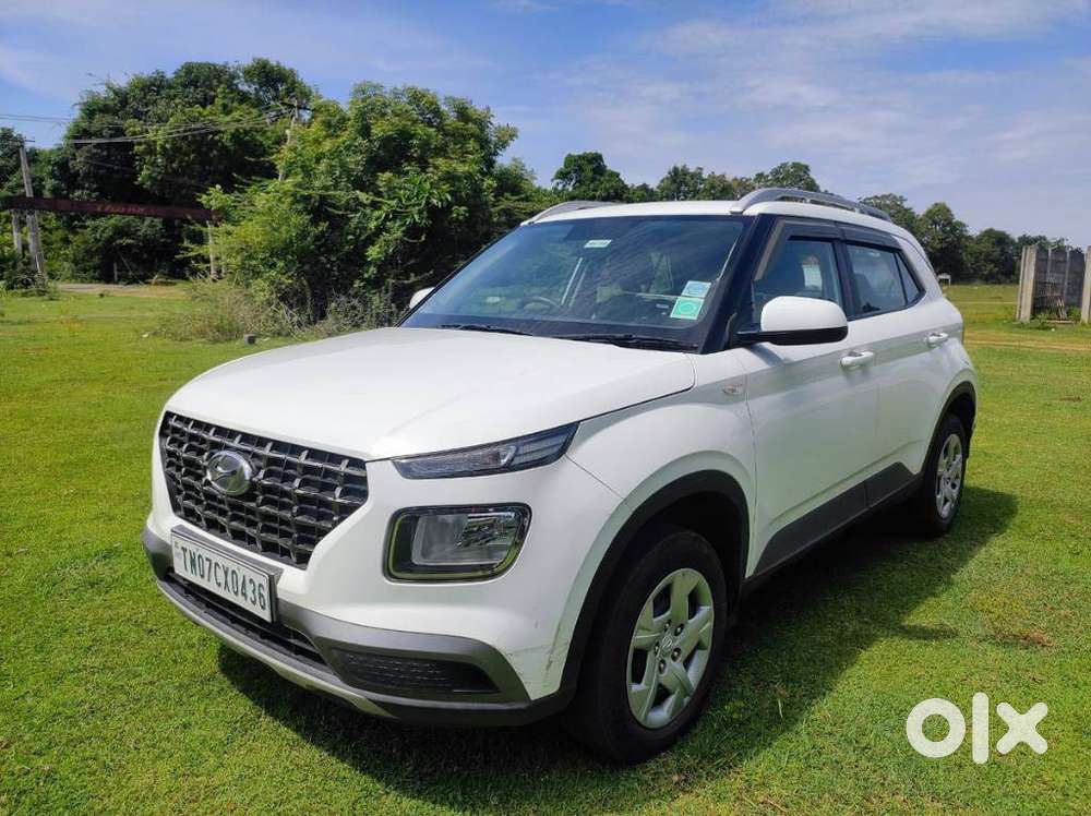 Hyundai Venue 1.2 S Plus, 2021, Petrol