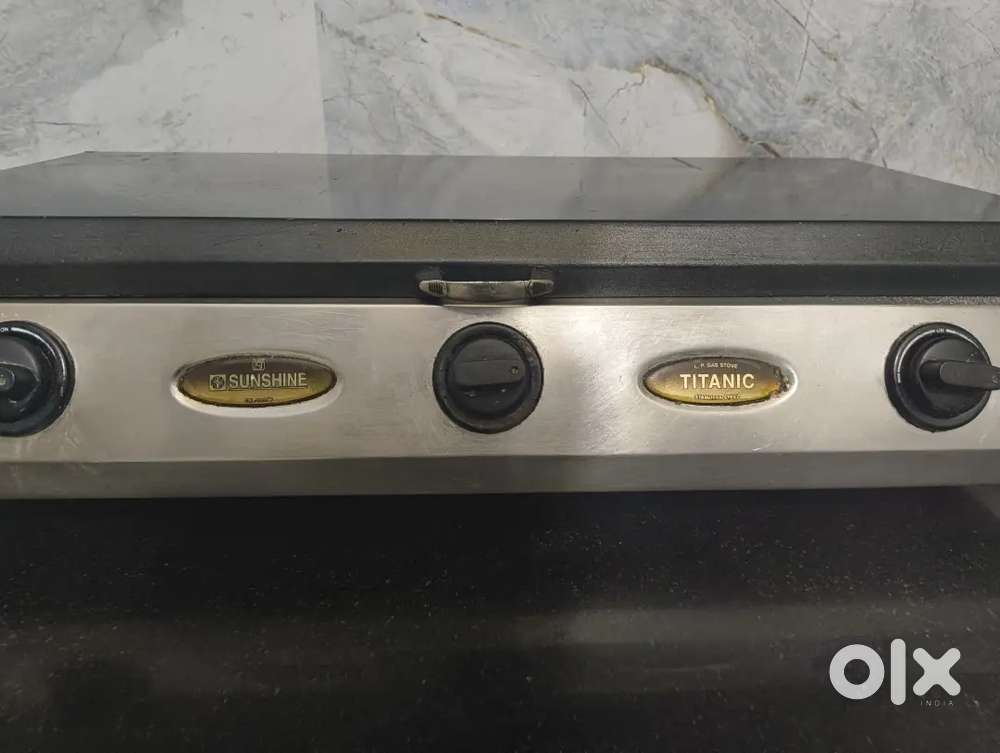 3 Gas stove