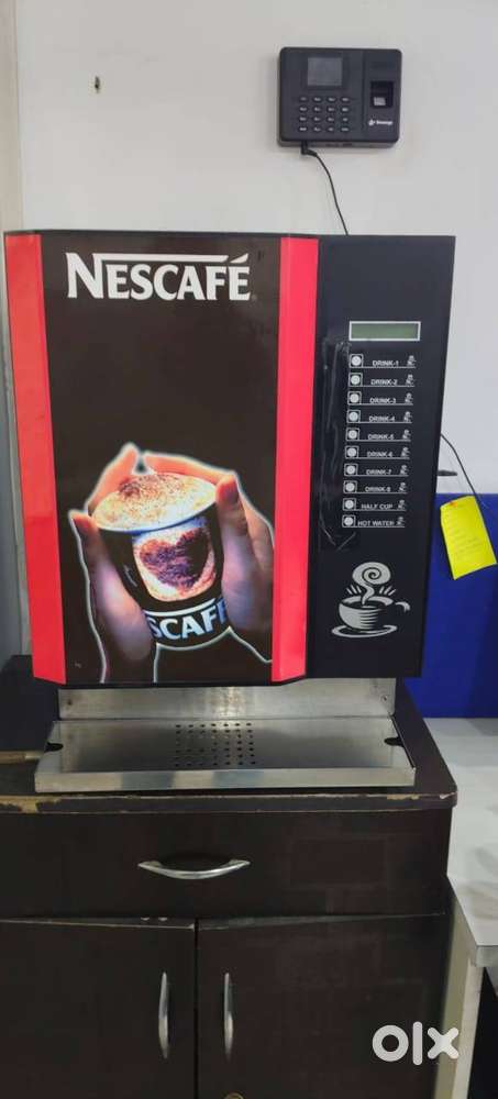 Nescafé 4-Canister Coffee Vending Machine – Fully Working Condition
